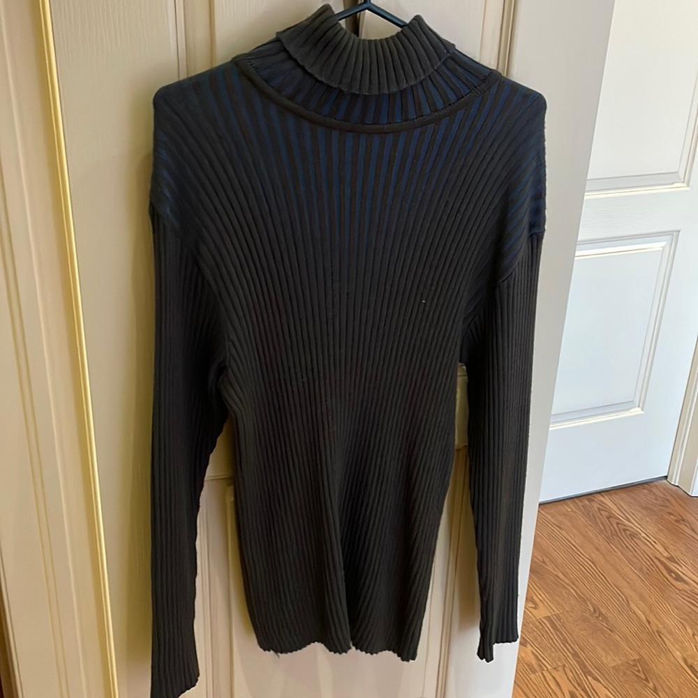 Gene Meyer turtle neck sweater